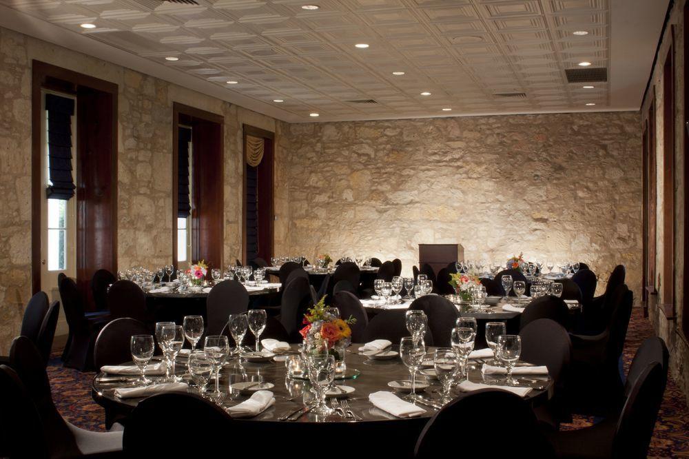 Marriott Plaza San Antonio Hotel Екстериор снимка