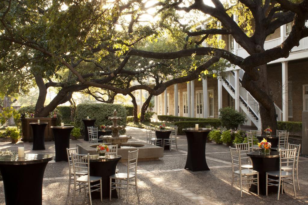Marriott Plaza San Antonio Hotel Екстериор снимка