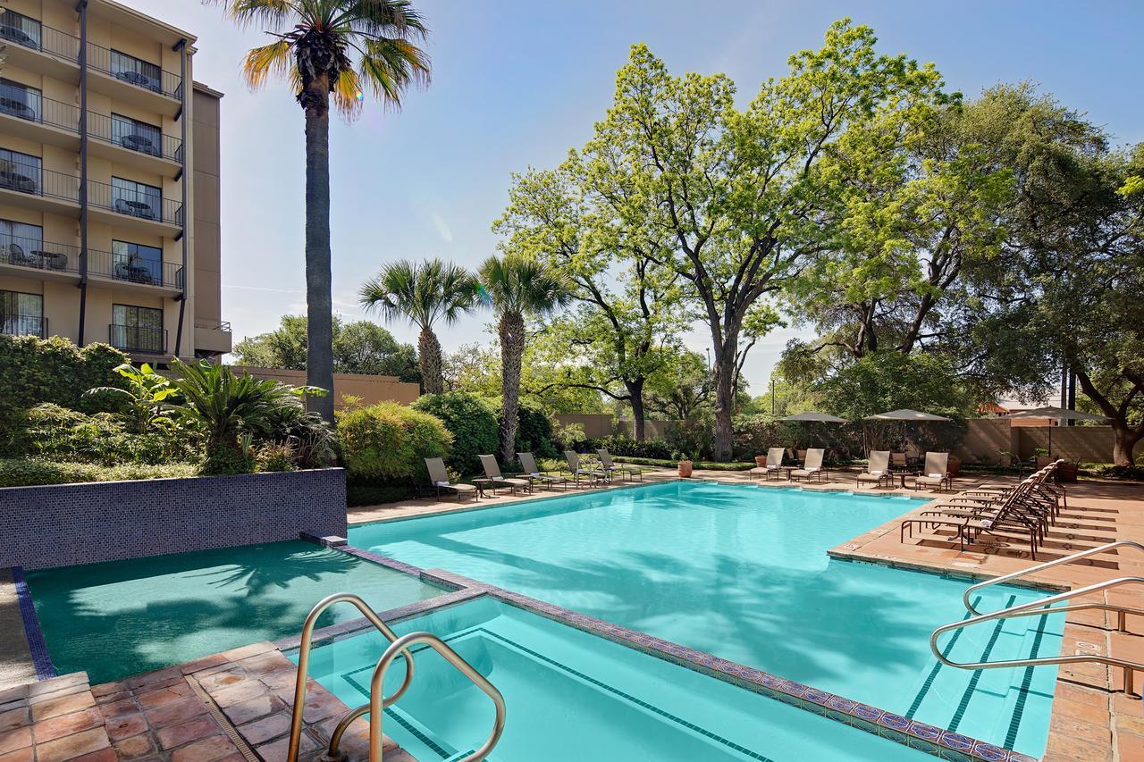 Marriott Plaza San Antonio Hotel Екстериор снимка