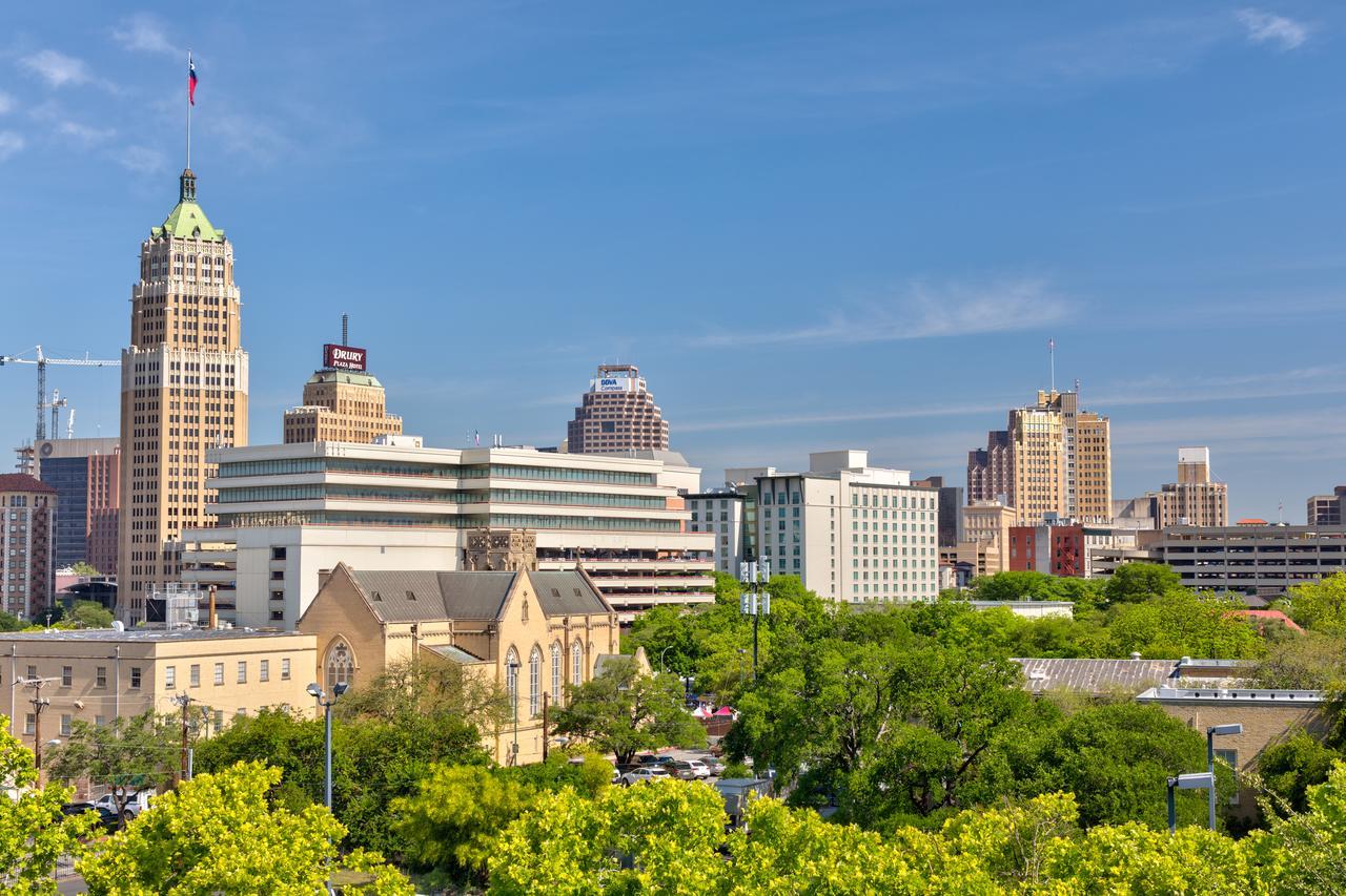 Marriott Plaza San Antonio Hotel Екстериор снимка
