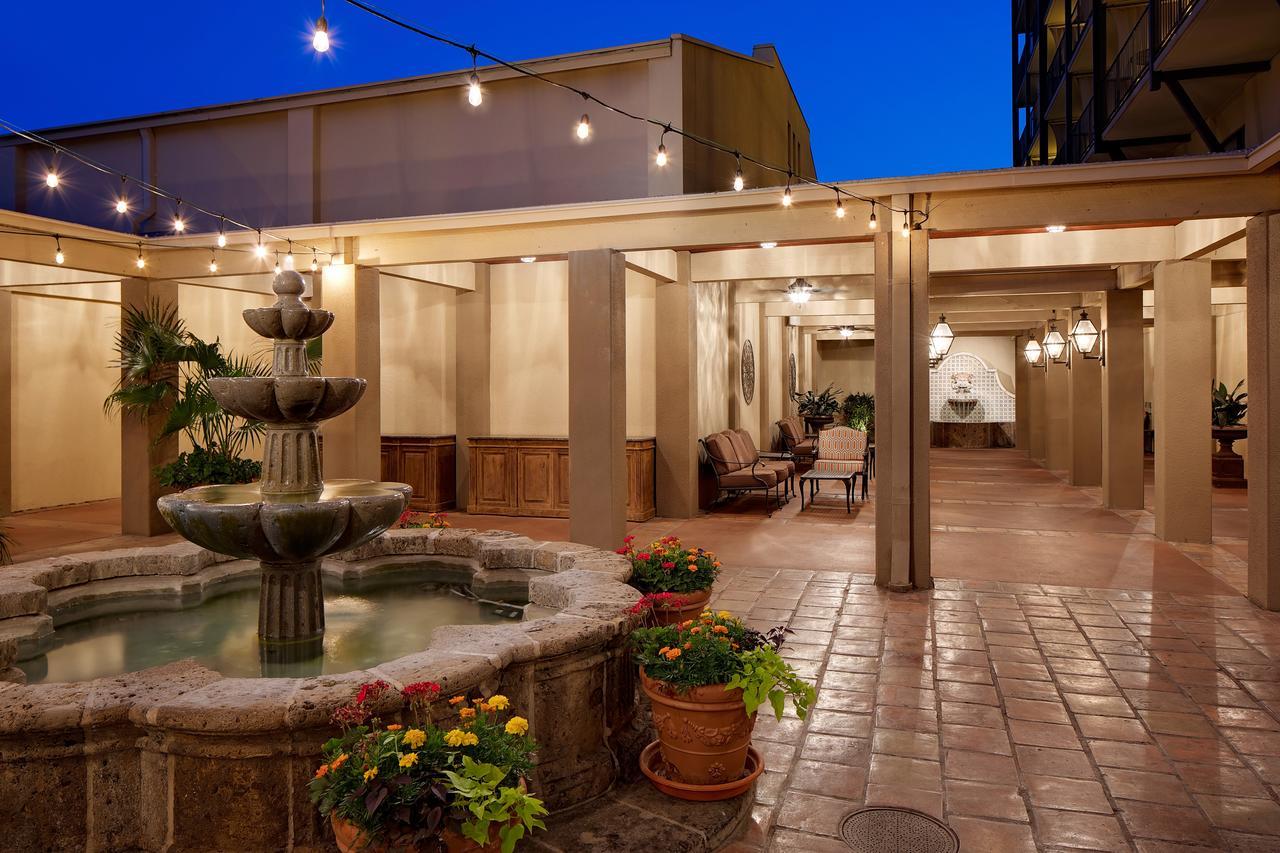Marriott Plaza San Antonio Hotel Екстериор снимка