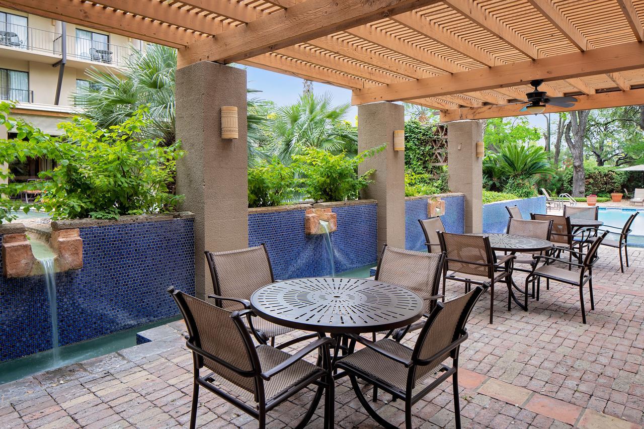Marriott Plaza San Antonio Hotel Екстериор снимка