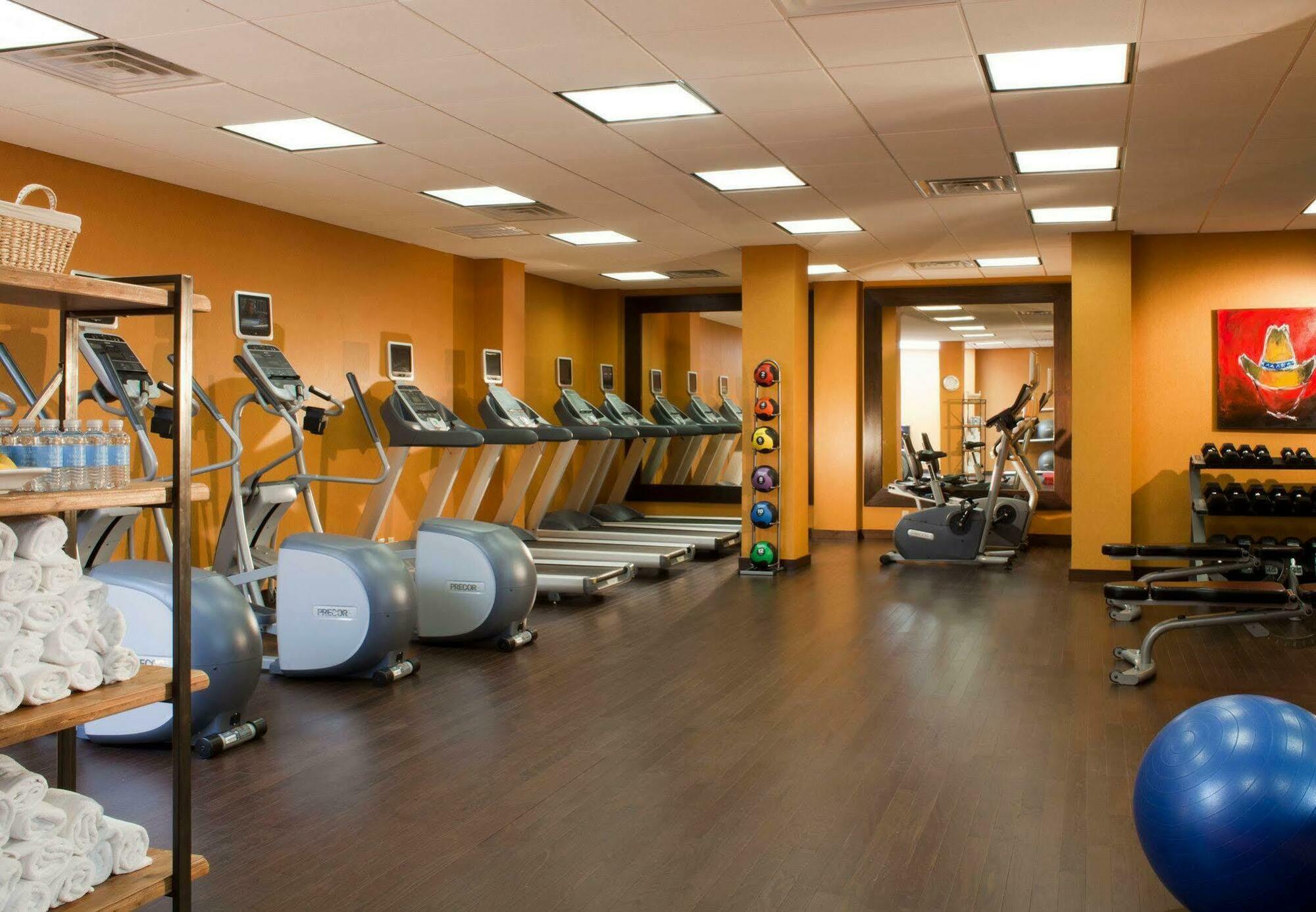 Marriott Plaza San Antonio Hotel Екстериор снимка
