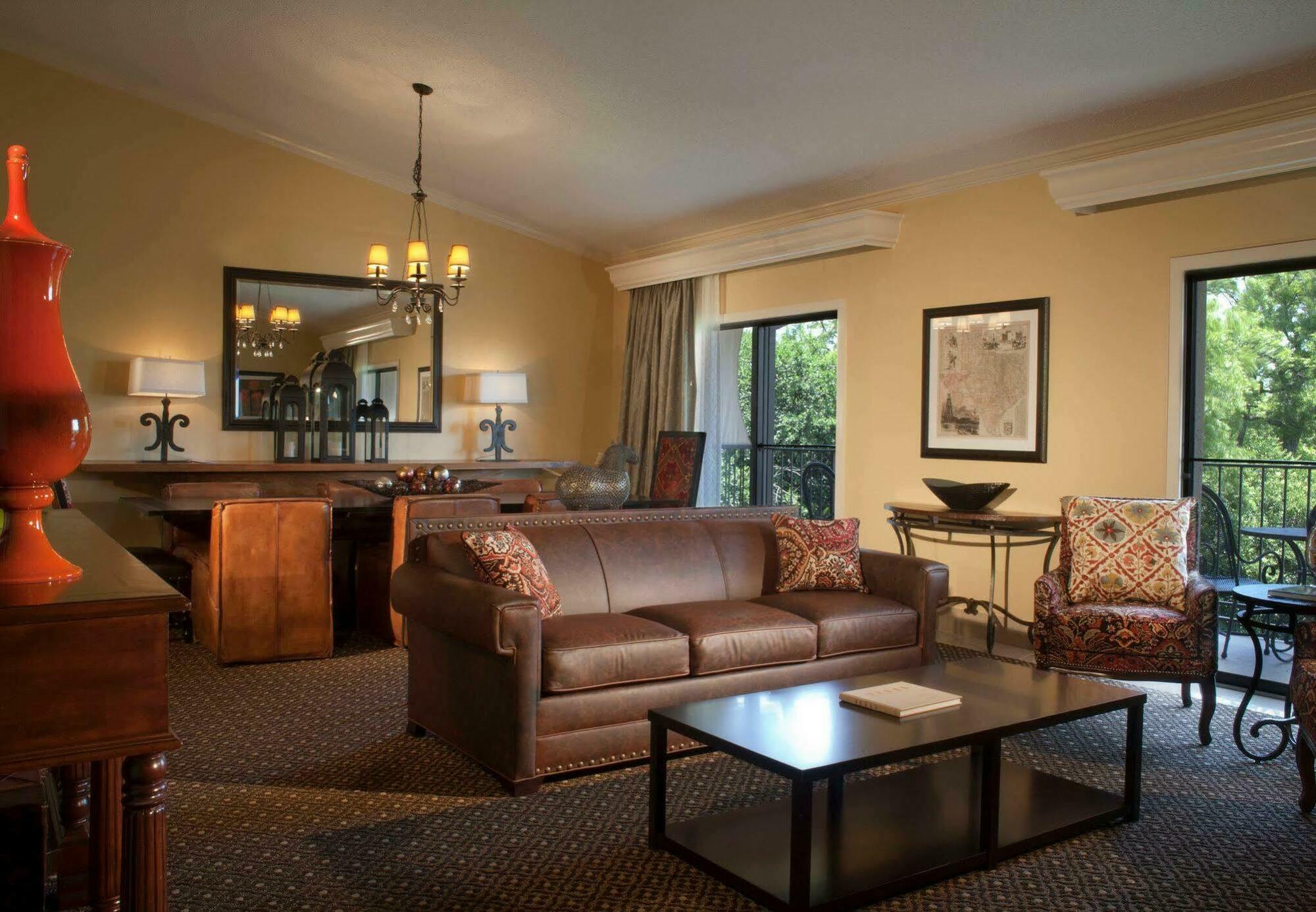 Marriott Plaza San Antonio Hotel Стая снимка